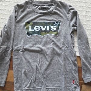 Levi's Gray Long-Sleeve Tee with Camo Logo